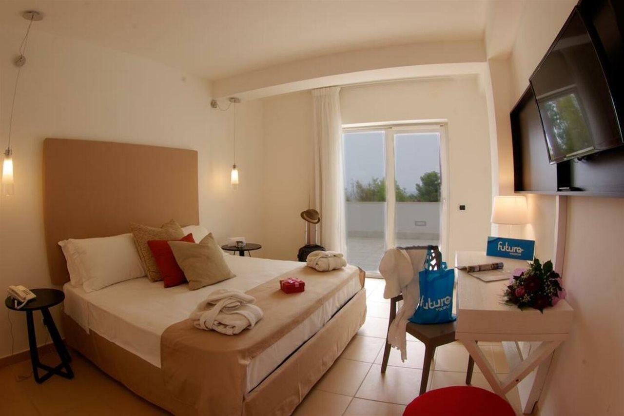 Futura Club Spiagge Bianche Hotel Fontane Bianche Exterior foto